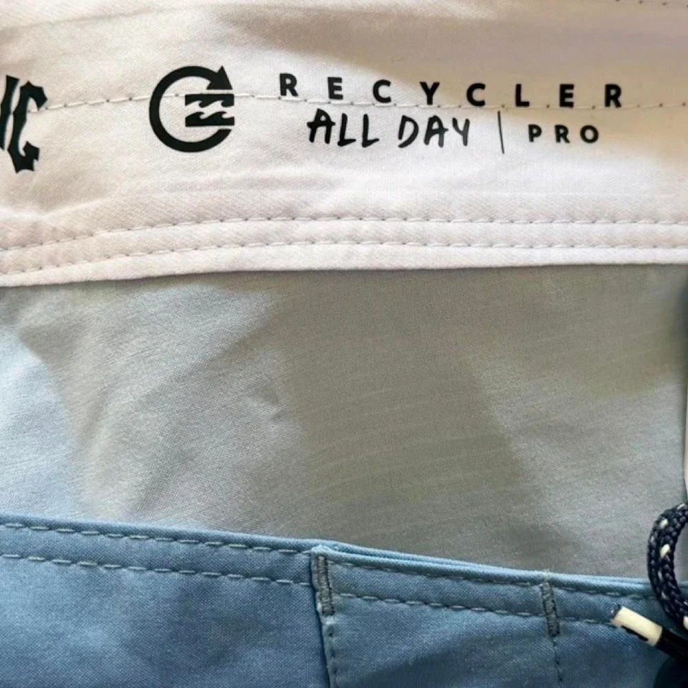Billabong Board Shorts Size 25 Brand New